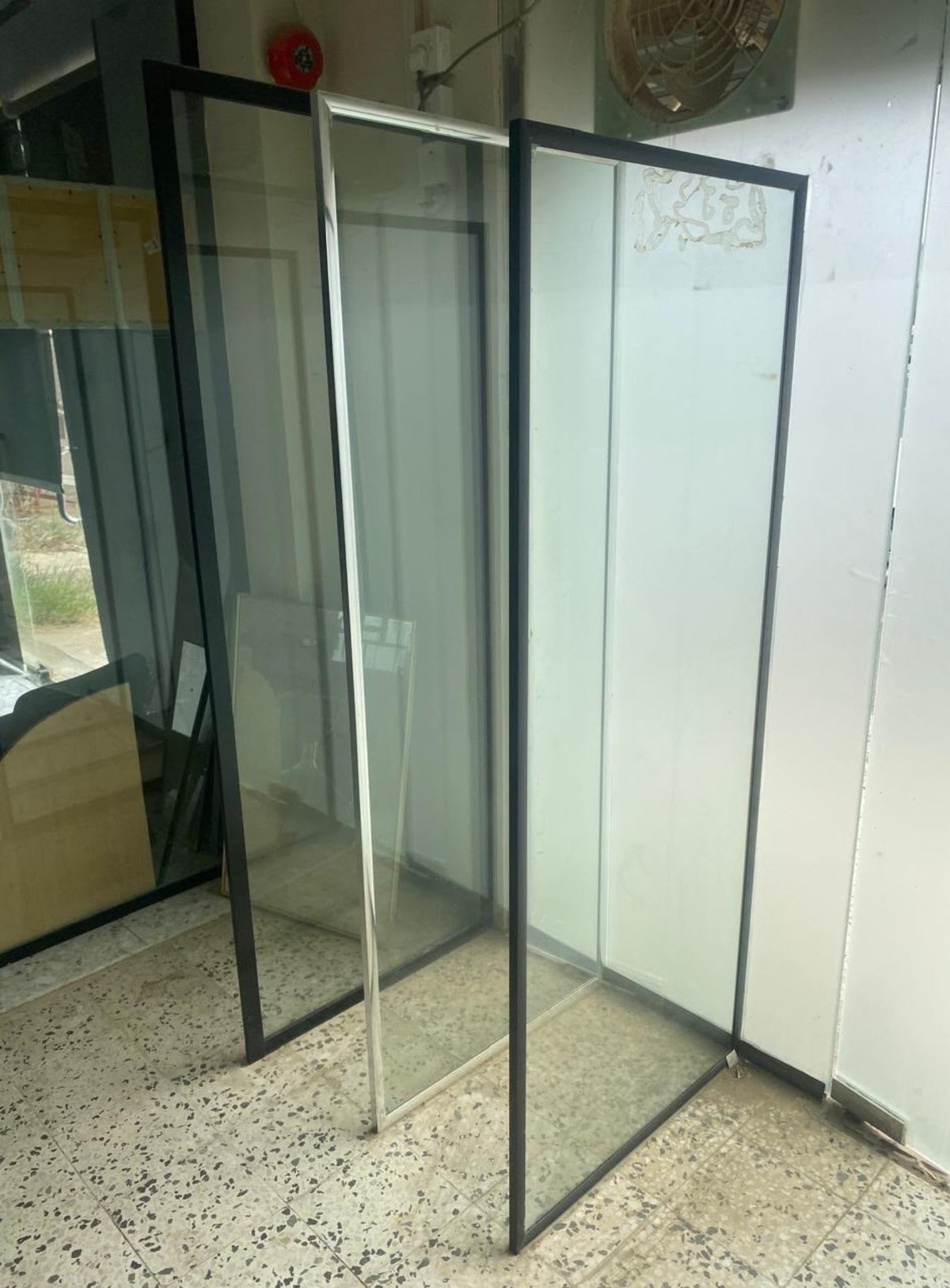 مروش زجاج سكريت 10 ملي – تفصيل وتركيب في المدينة المنورة